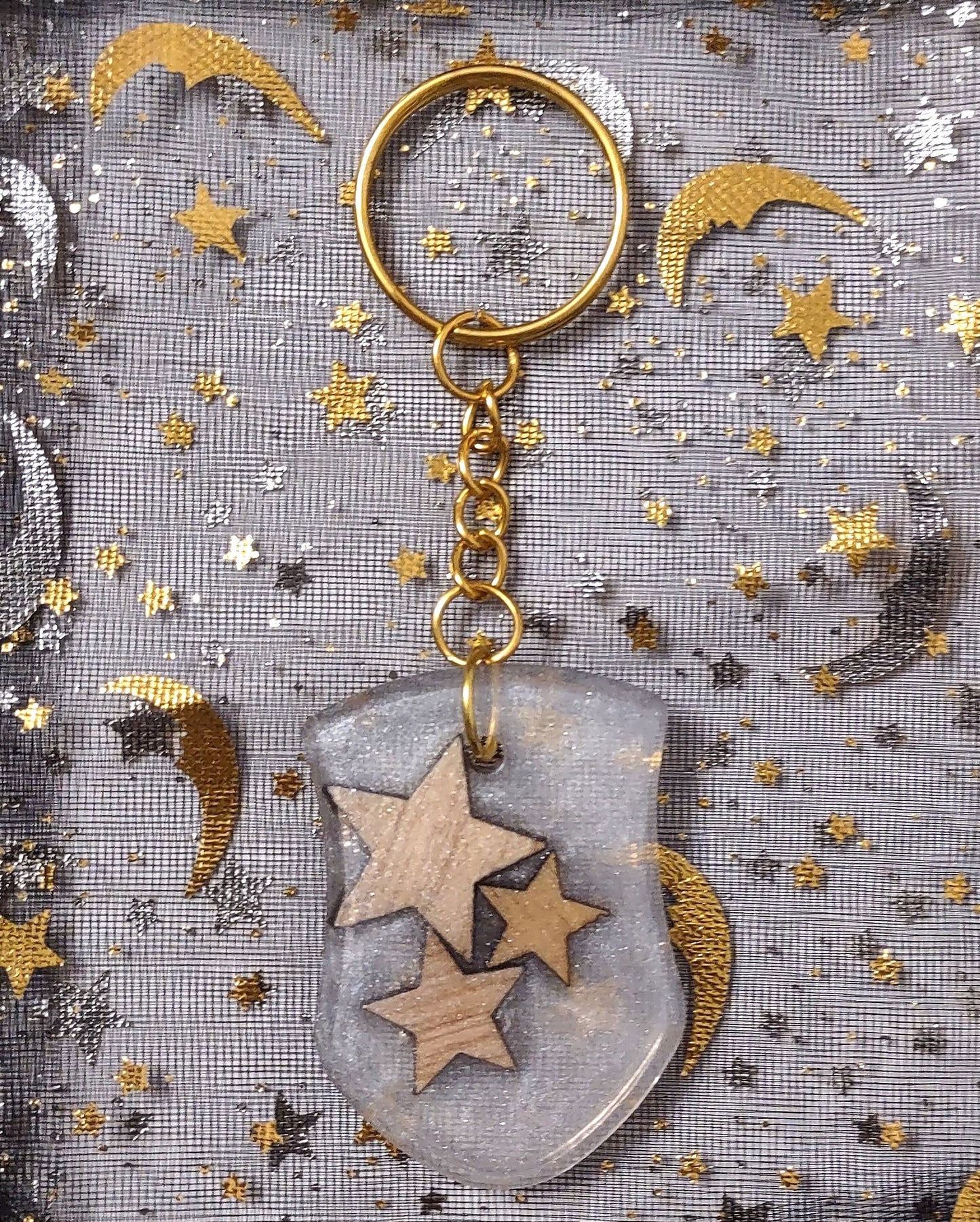 Wood Stars Encased Resin Shield Split Ring Adornment