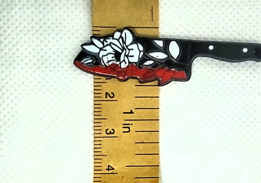 Flower Decorated Bloody Butcher Knife Acrylic Halloween Dagger Bloody Knife Adornment Set