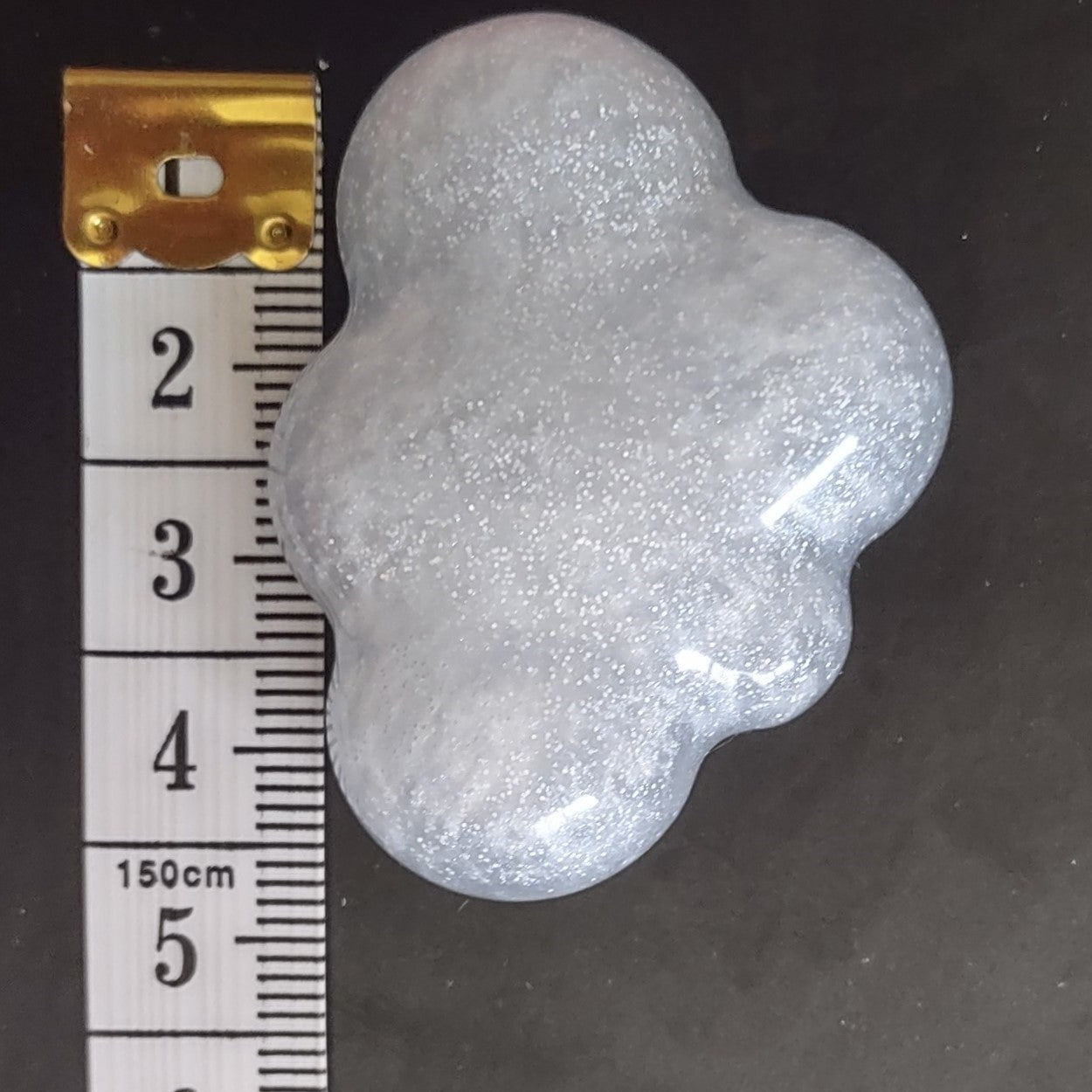 Cloud Magnet Shimmering Resin