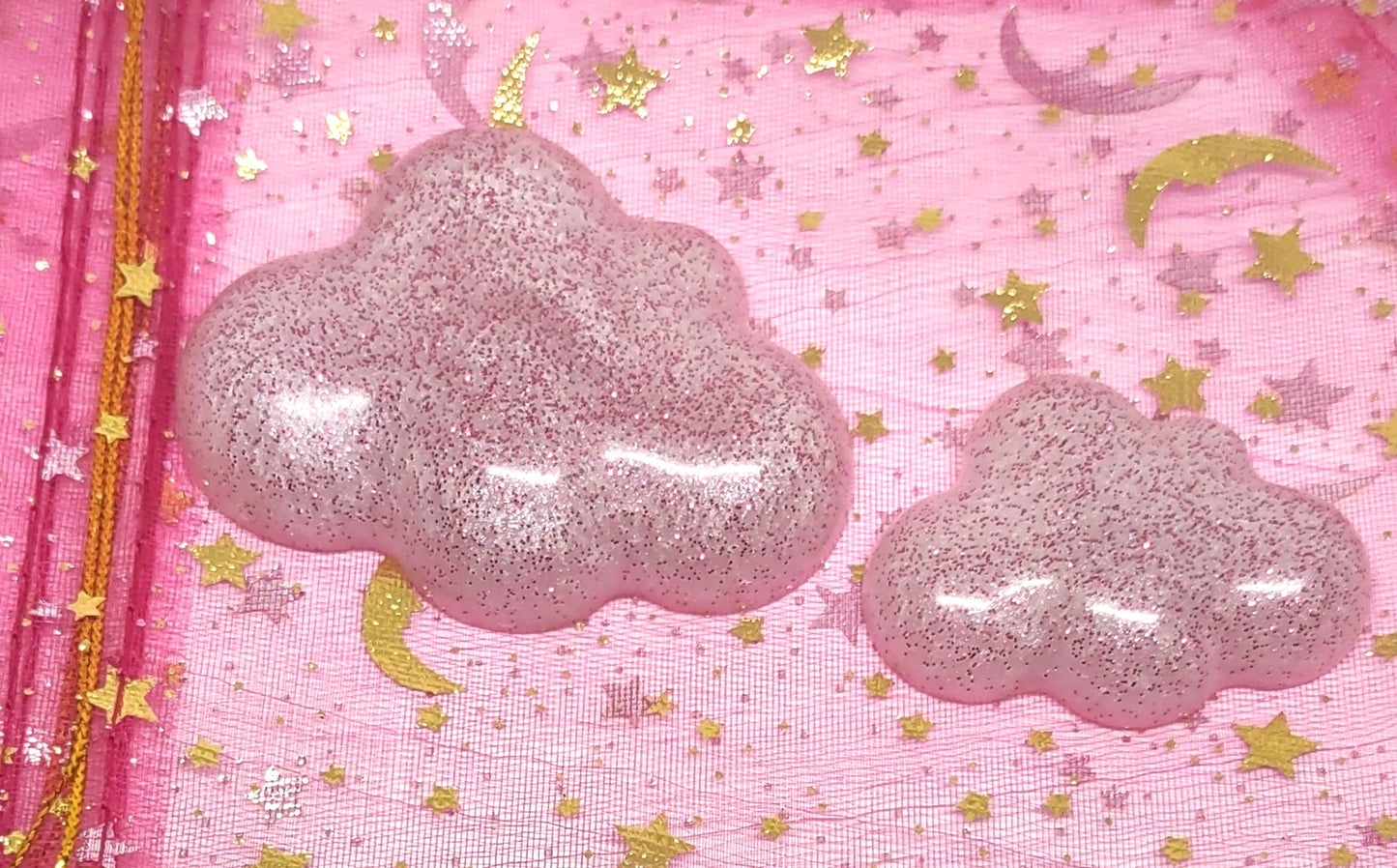 Pink Glitter Cloud Resin Magnet Set